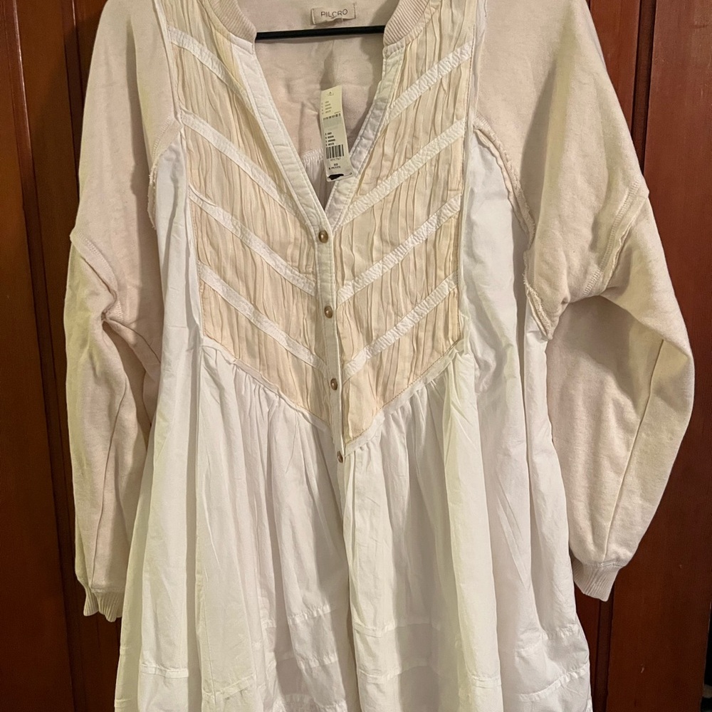 Anthropologie Cream and White Tunic Top